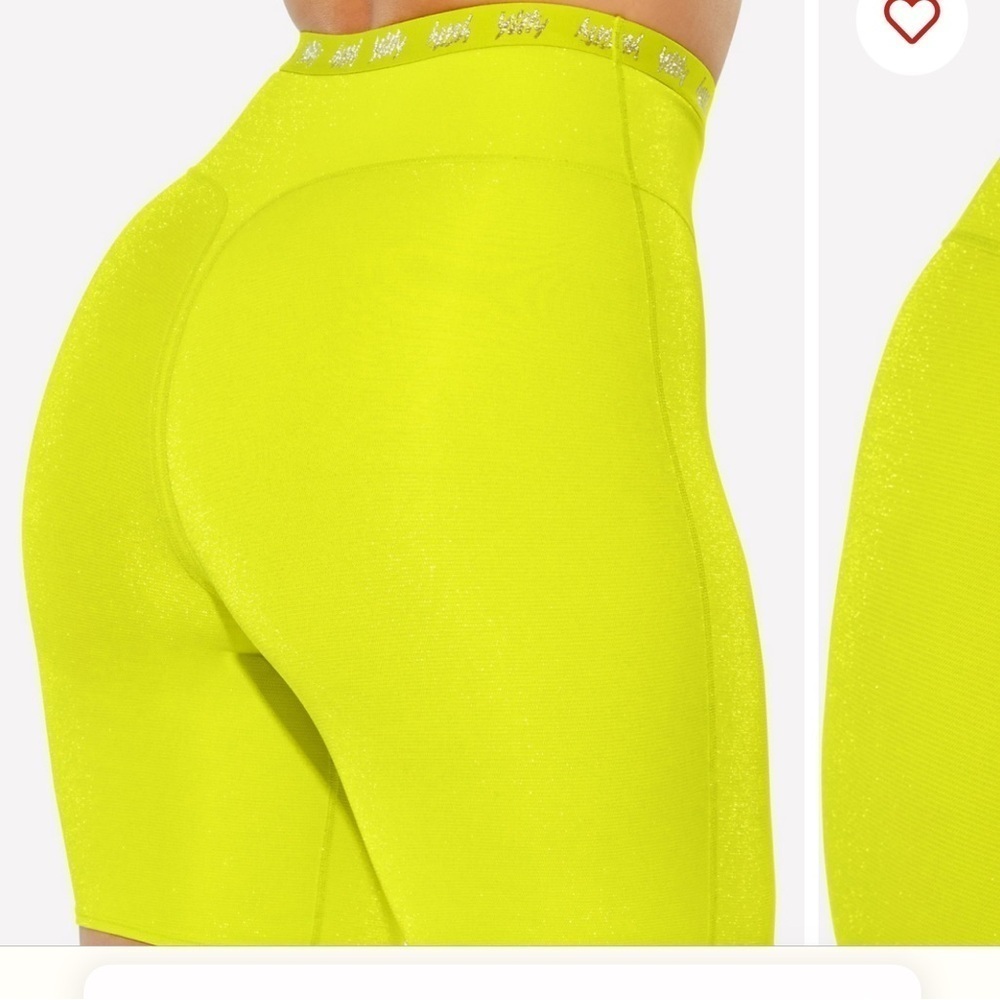 FABLETICS SPOTLIGHT SHORTS NWT - Picture 3 of 6